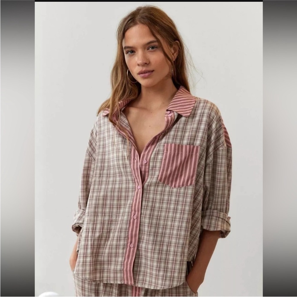 UO Out From Under Noah Spliced Top Pink Size M